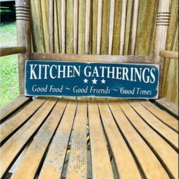 *Kitchen Gatherings Farmhouse Sign - Picture 2 of 9